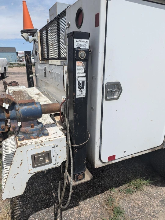 2007 International Harvester XT - Image 11 of 21