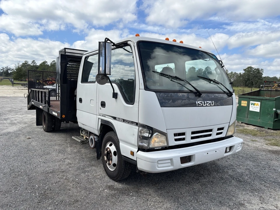 2007 Isuzu Elf - Image 2 of 21