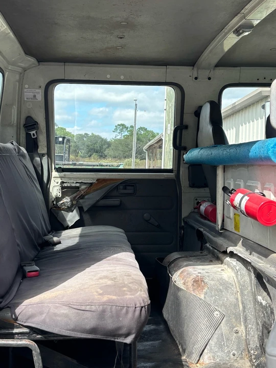 2007 Isuzu Elf - Image 19 of 21