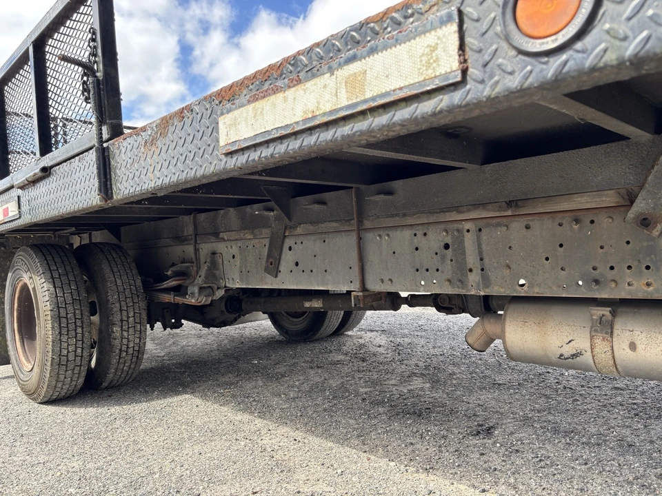 2007 Isuzu Elf - Image 4 of 21