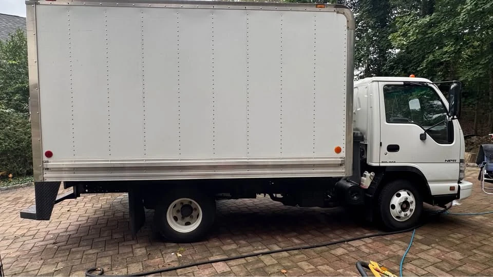 2007 Isuzu Elf - Image 14 of 16