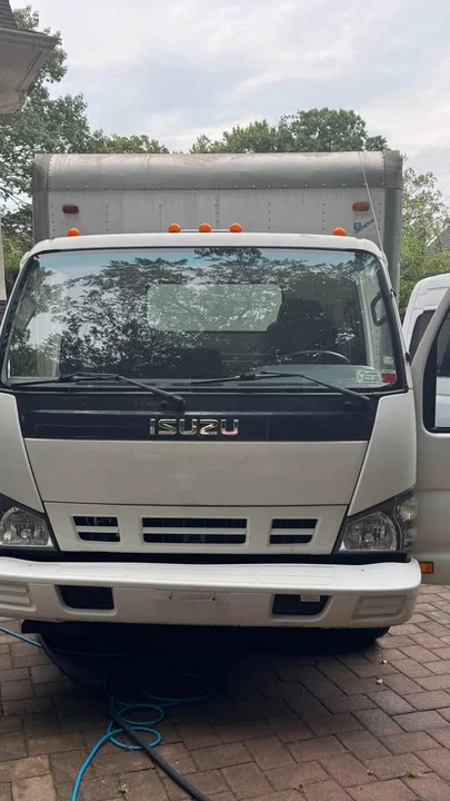 2007 Isuzu Elf - Image 3 of 16
