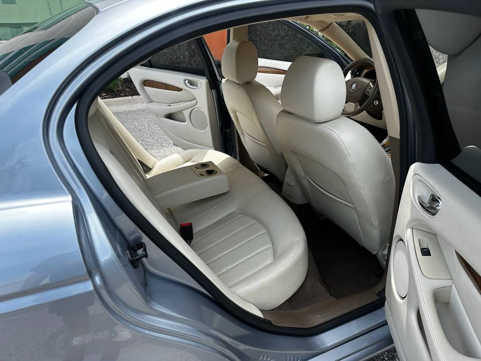 2007 Jaguar X-Type - Image 11 of 21