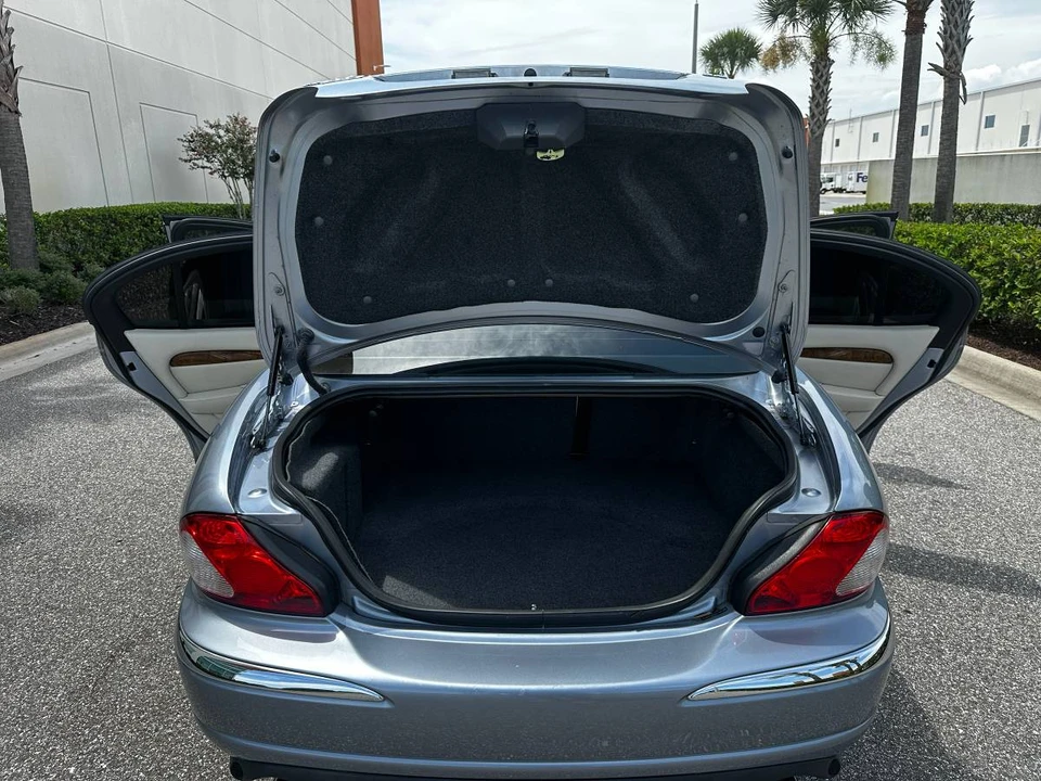 2007 Jaguar X-Type - Image 12 of 21