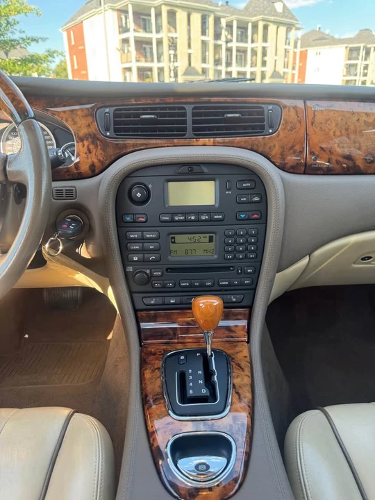 2007 Jaguar S-Type 2nd Gen - Image 13 of 18