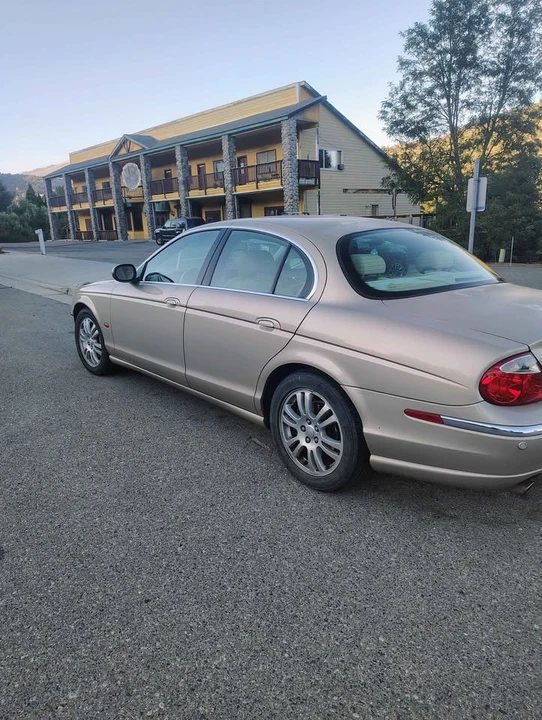 2007 Jaguar S-Type 2nd Gen - Image 10 of 12