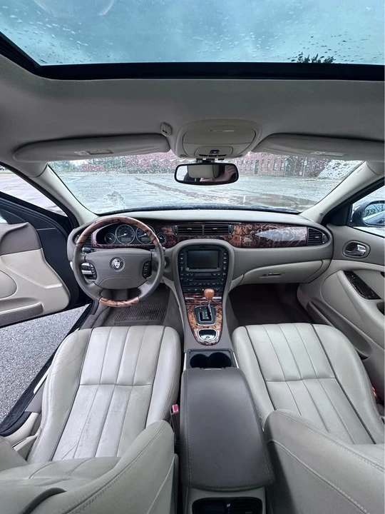 2007 Jaguar S-Type 2nd Gen - Image 9 of 13