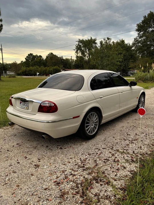 2007 Jaguar S-Type 2nd Gen - Image 3 of 8