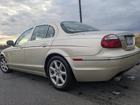 2007 Jaguar S-Type 2nd Gen - Image 4 of 7