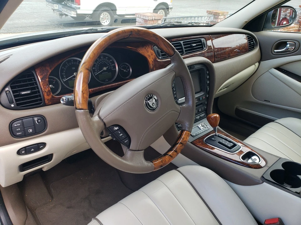 2007 Jaguar S-Type 2nd Gen - Image 7 of 12