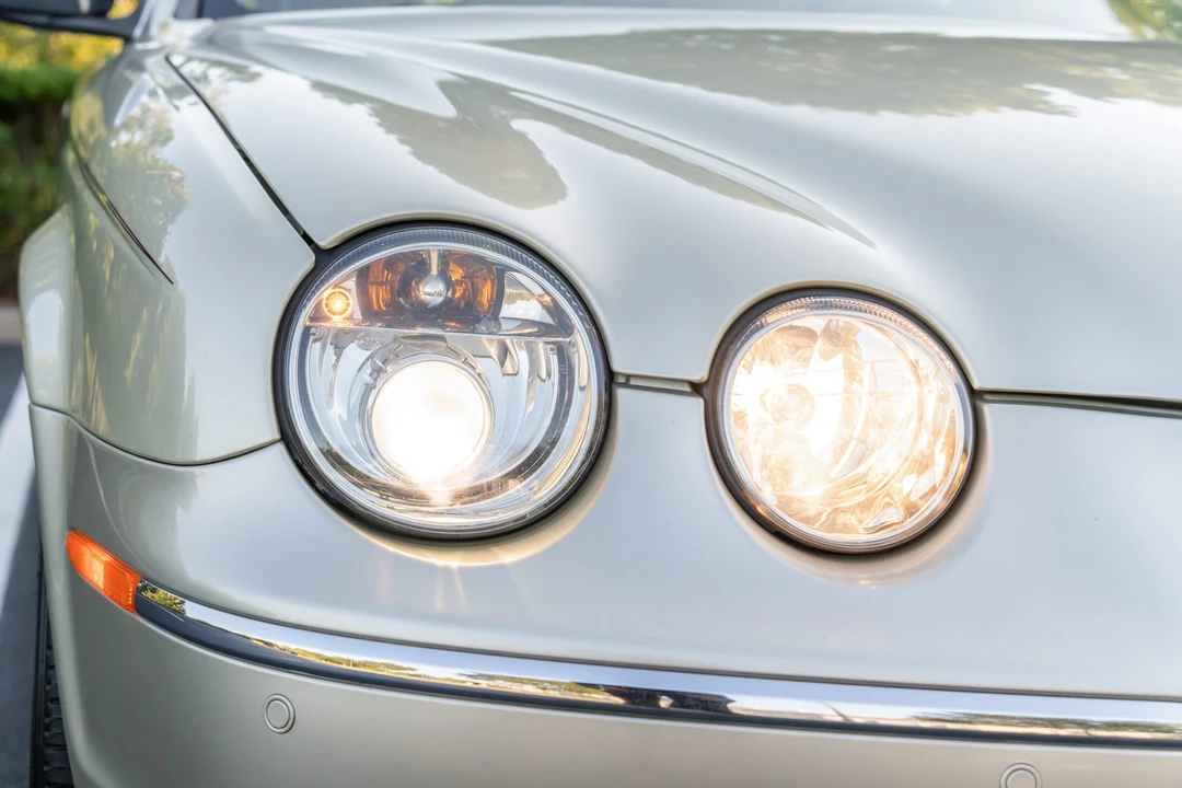 2007 Jaguar S-Type 2nd Gen - Image 25 of 31