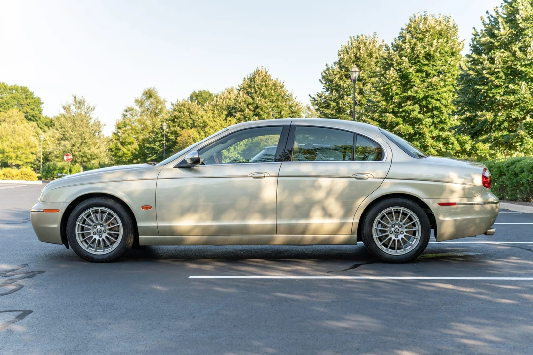 2007 Jaguar S-Type 2nd Gen - Image 11 of 31