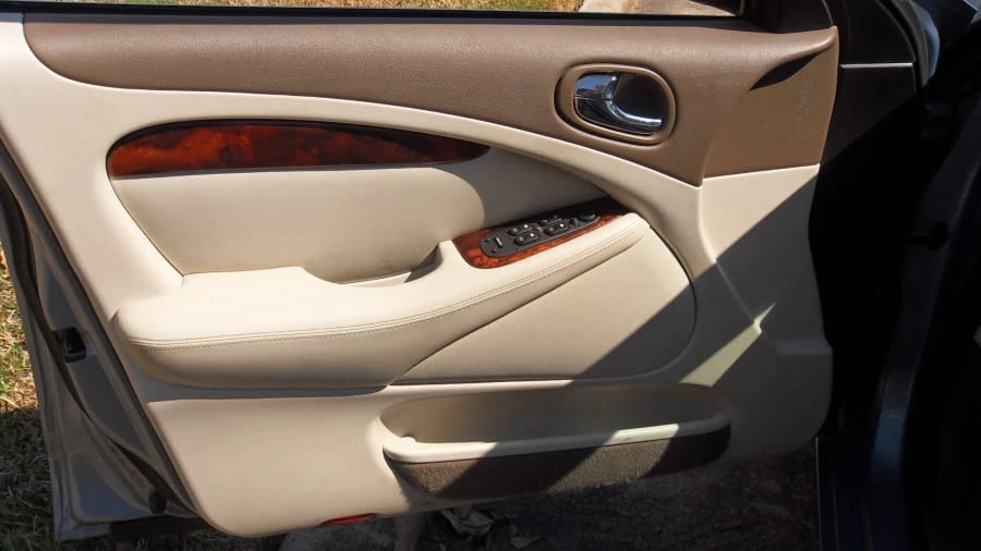 2007 Jaguar S-Type 2nd Gen - Image 2 of 20