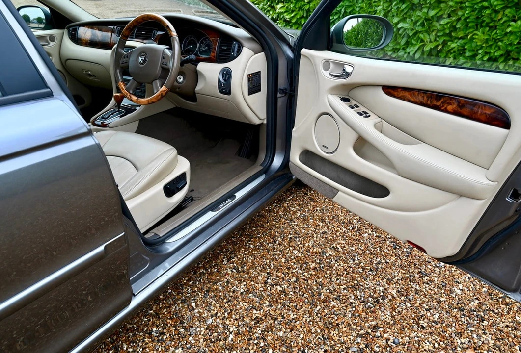 2007 Jaguar X-Type - Image 16 of 30