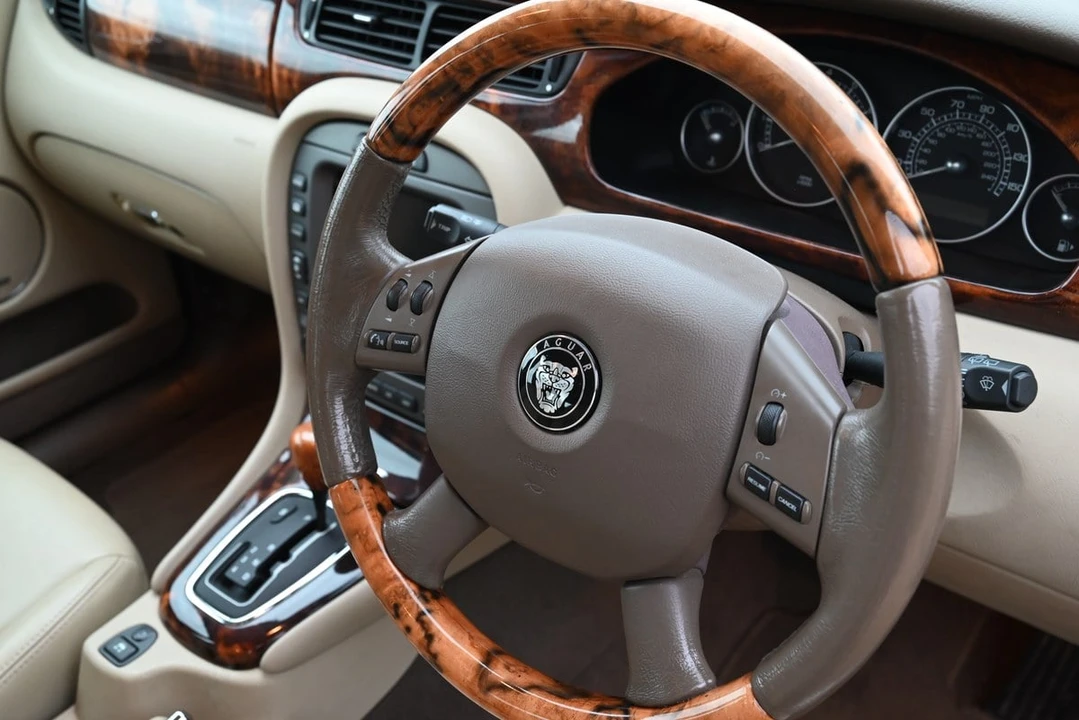 2007 Jaguar X-Type - Image 13 of 30