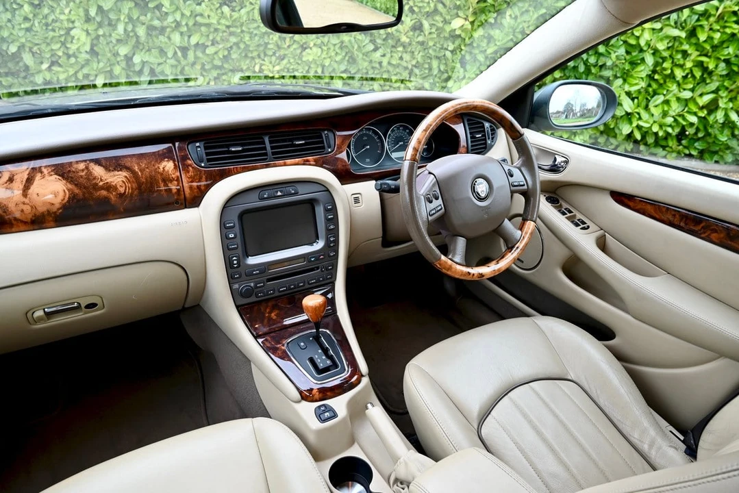2007 Jaguar X-Type - Image 14 of 30