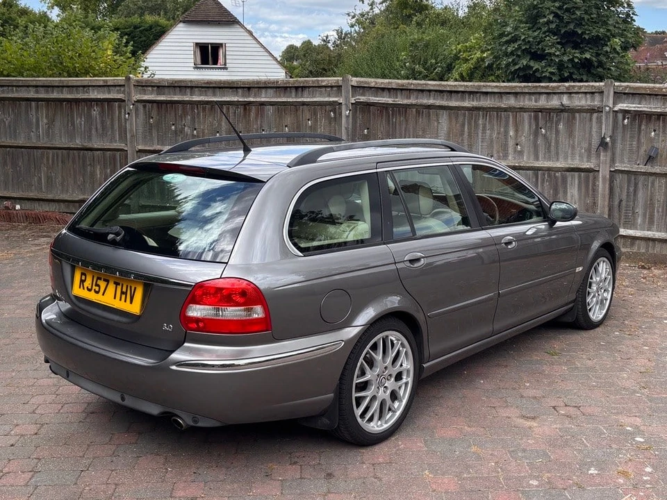 2007 Jaguar X-Type - Image 5 of 30