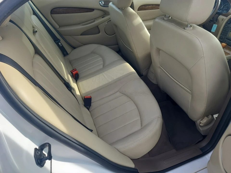 2007 Jaguar X-Type - Image 13 of 21