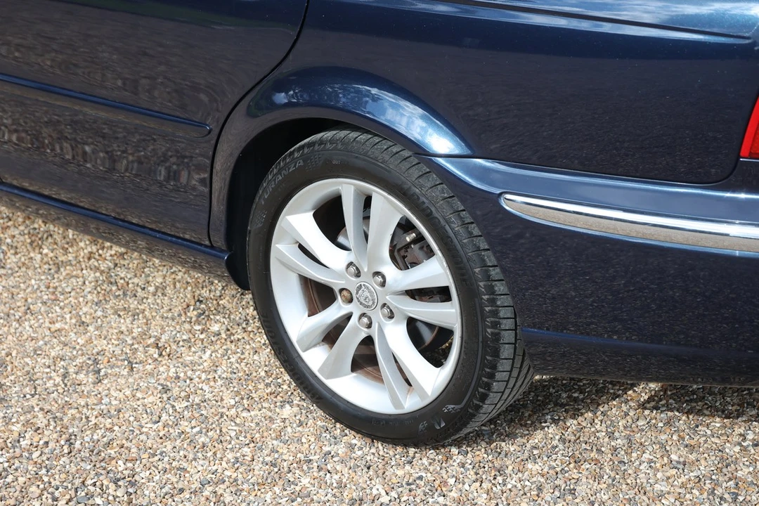 2007 Jaguar X-Type - Image 10 of 30