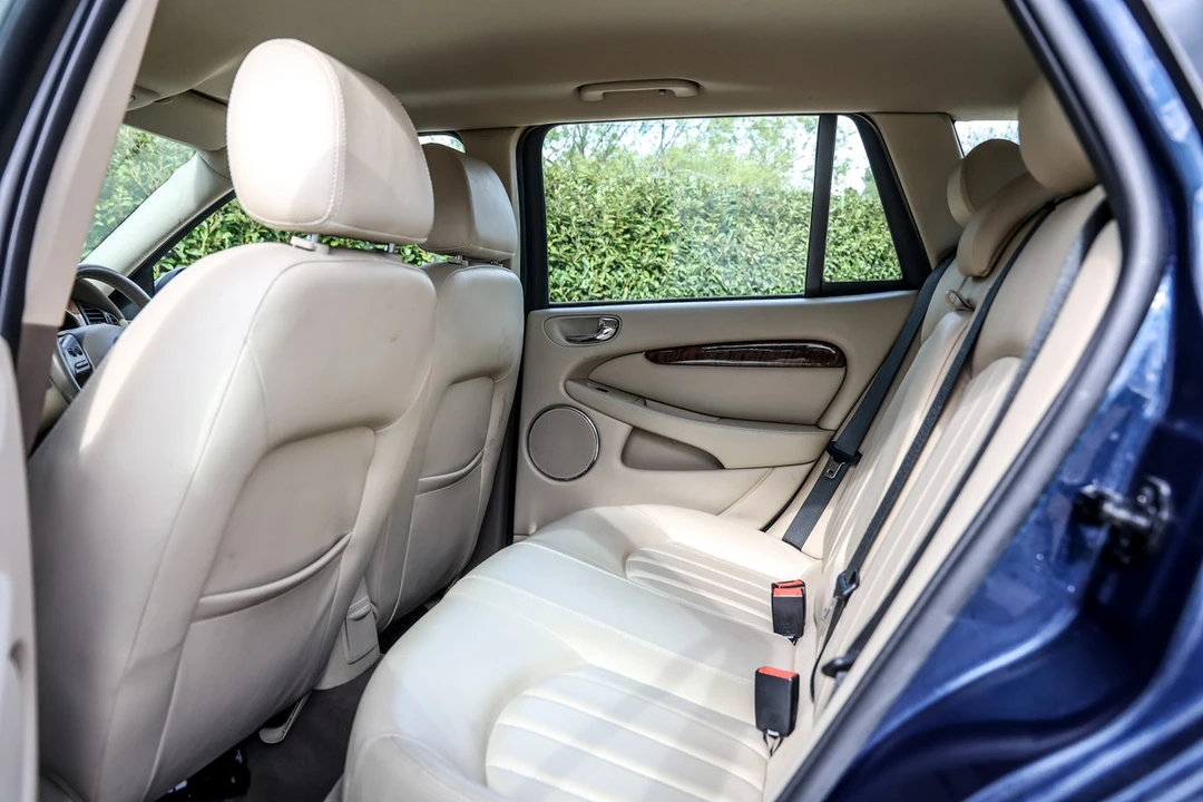 2007 Jaguar X-Type - Image 17 of 30