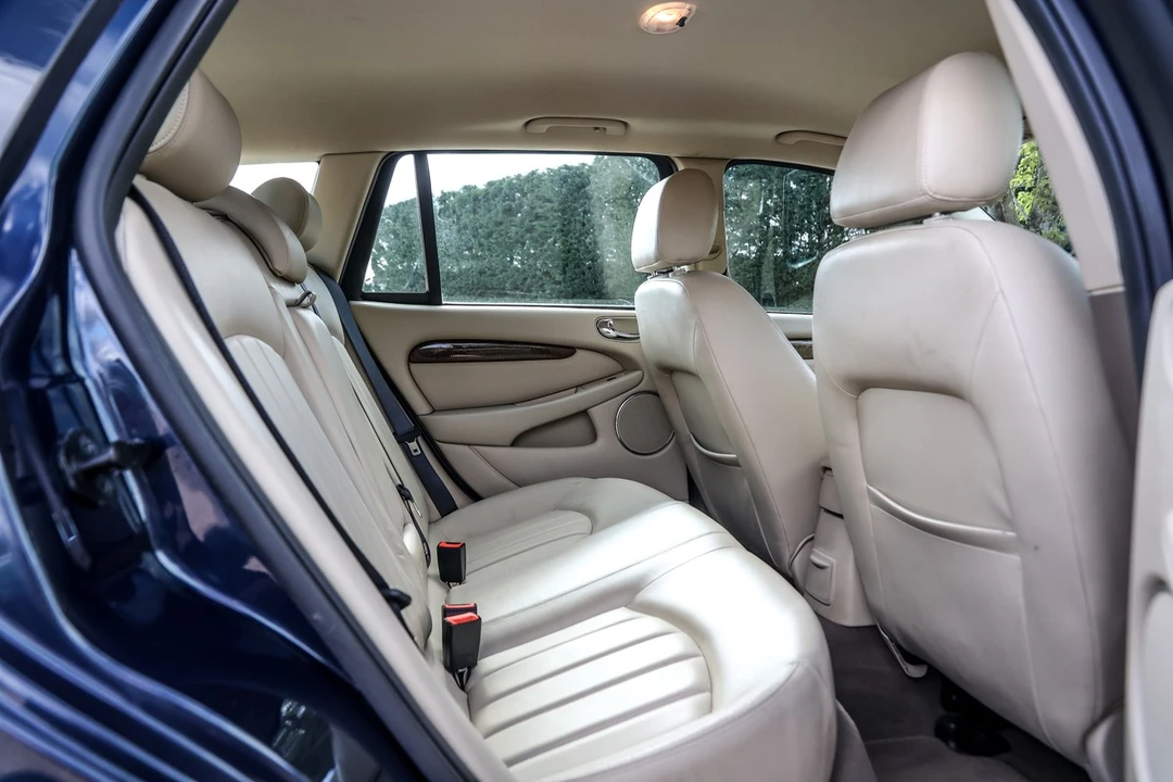 2007 Jaguar X-Type - Image 19 of 30