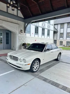2007 Jaguar XJ XJ8 Vanden Plas Sedan 4D