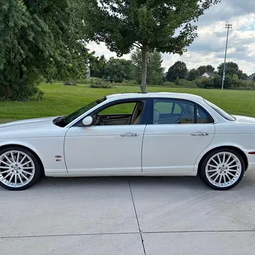 2007 Jaguar XJ XJR Sedan 4D