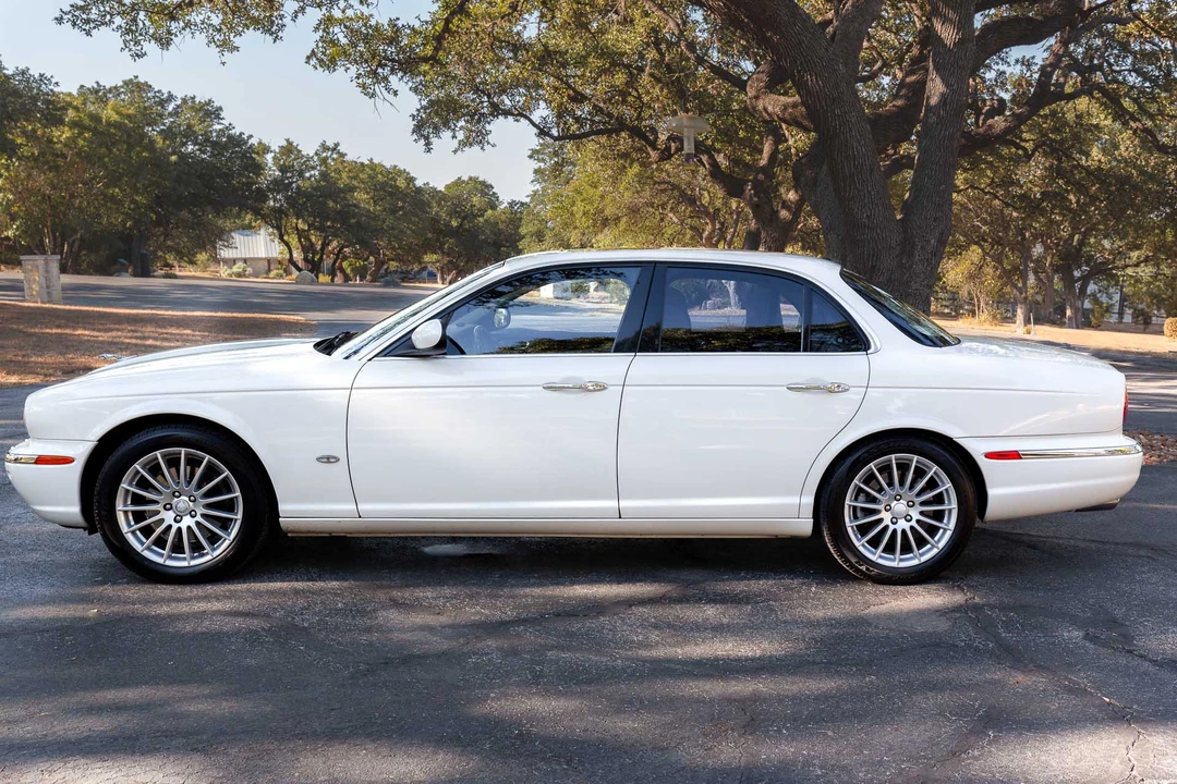 2007 Jaguar X350/X356/X358 XJ - Image 14 of 31
