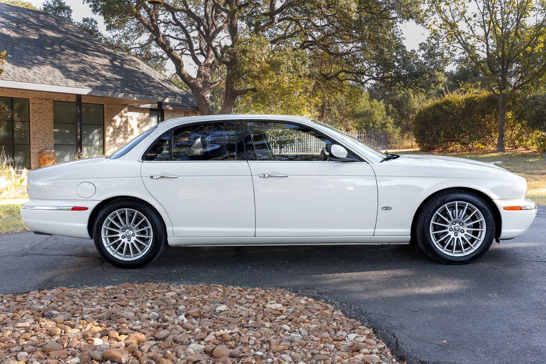 2007 Jaguar X350/X356/X358 XJ - Image 8 of 31