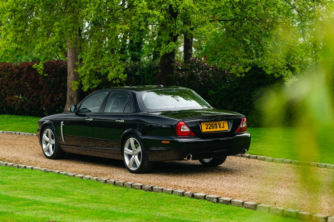 2007 Jaguar X350/X356/X358 XJR - Image 8 of 31