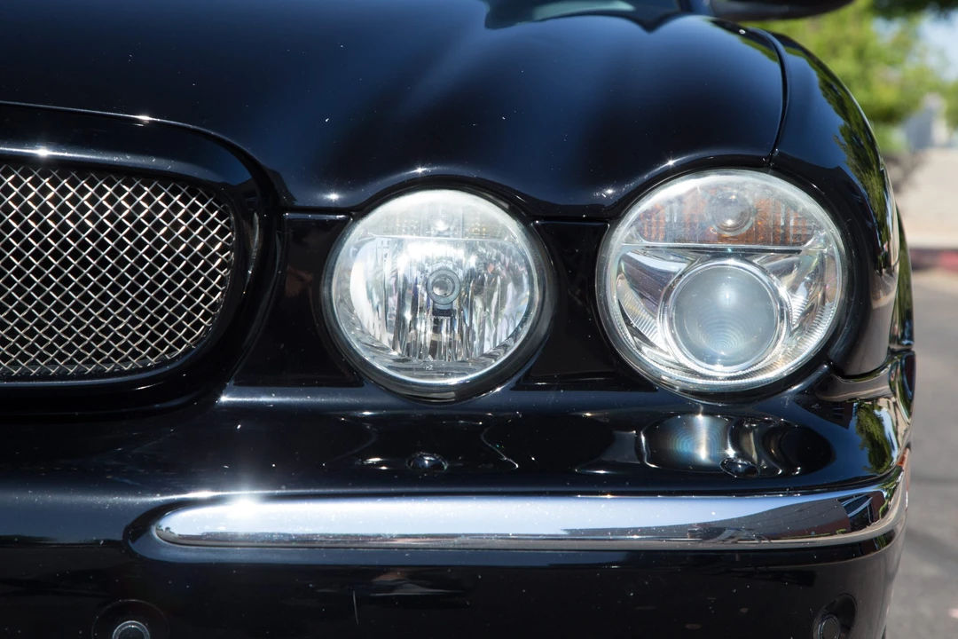 2007 Jaguar X350/X356/X358 XJR - Image 17 of 31