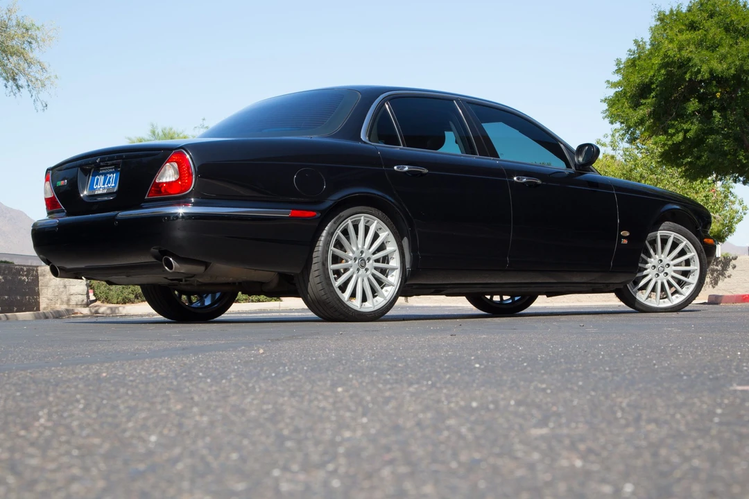 2007 Jaguar X350/X356/X358 XJR - Image 10 of 31