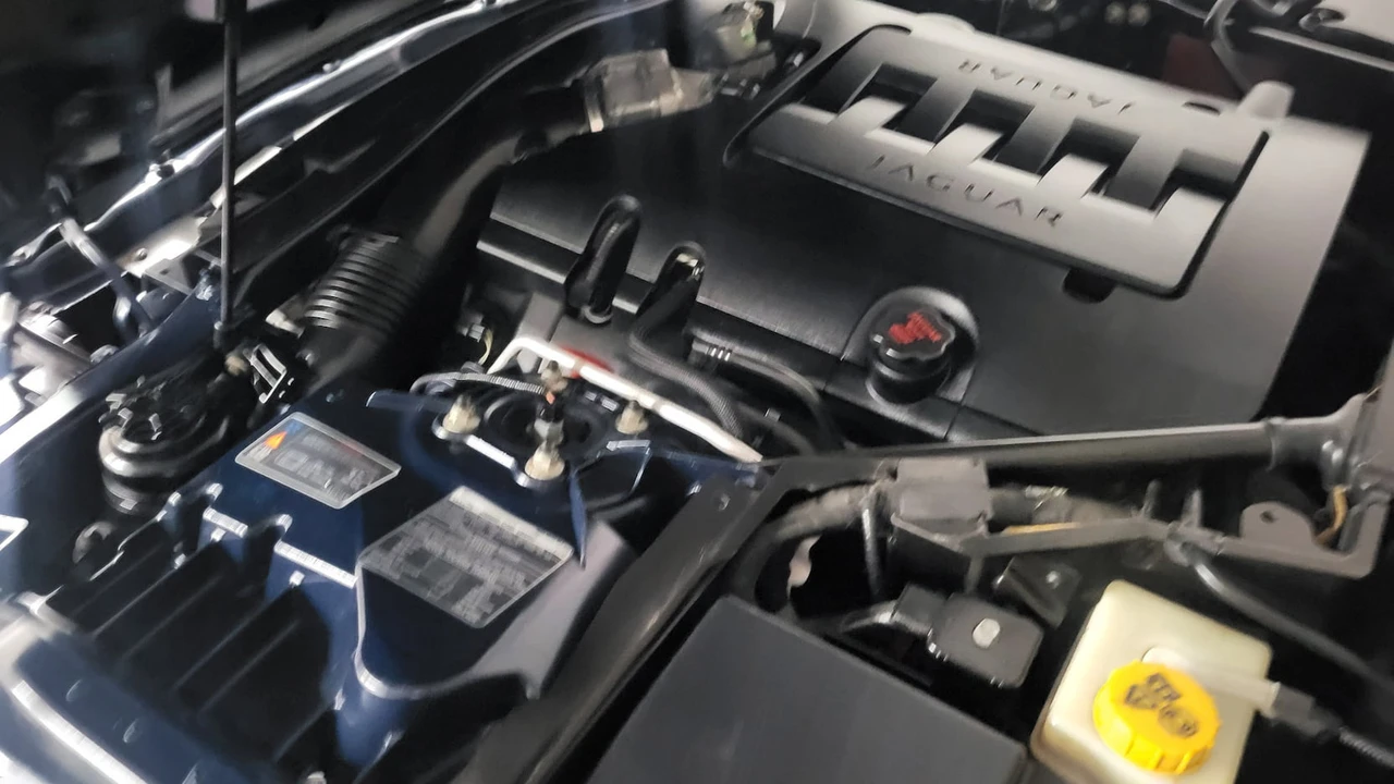 2007 Jaguar X150 XK - Image 9 of 17