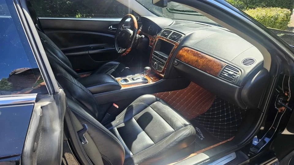 2007 Jaguar X150 XK - Image 7 of 9