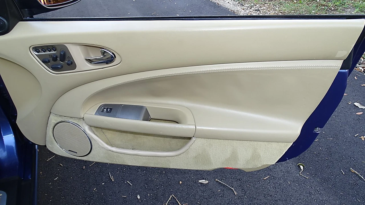 2007 Jaguar X150 XK - Image 17 of 21