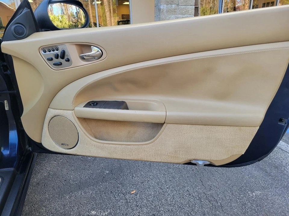 2007 Jaguar X150 XKR - Image 17 of 21