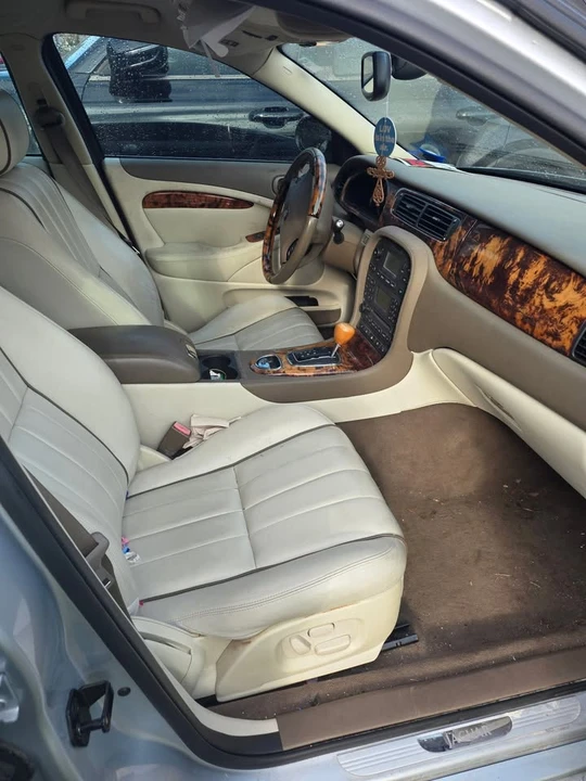2007 Jaguar S-Type 2nd Gen - Image 4 of 5