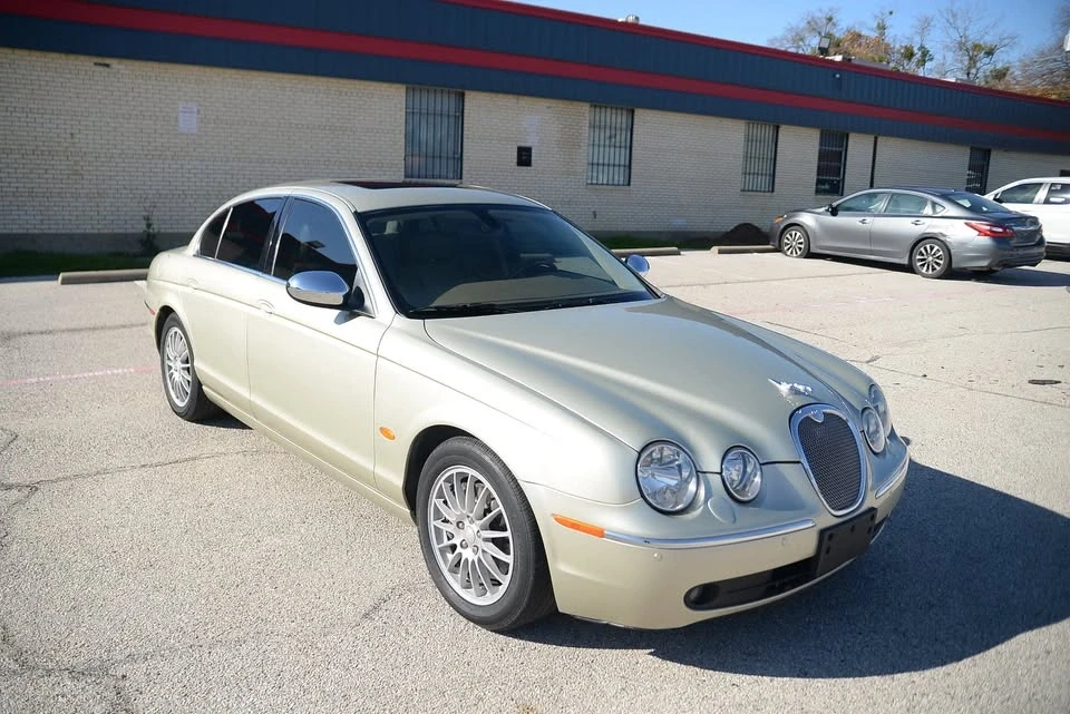 2007 Jaguar S-Type 2nd Gen - Image 2 of 19