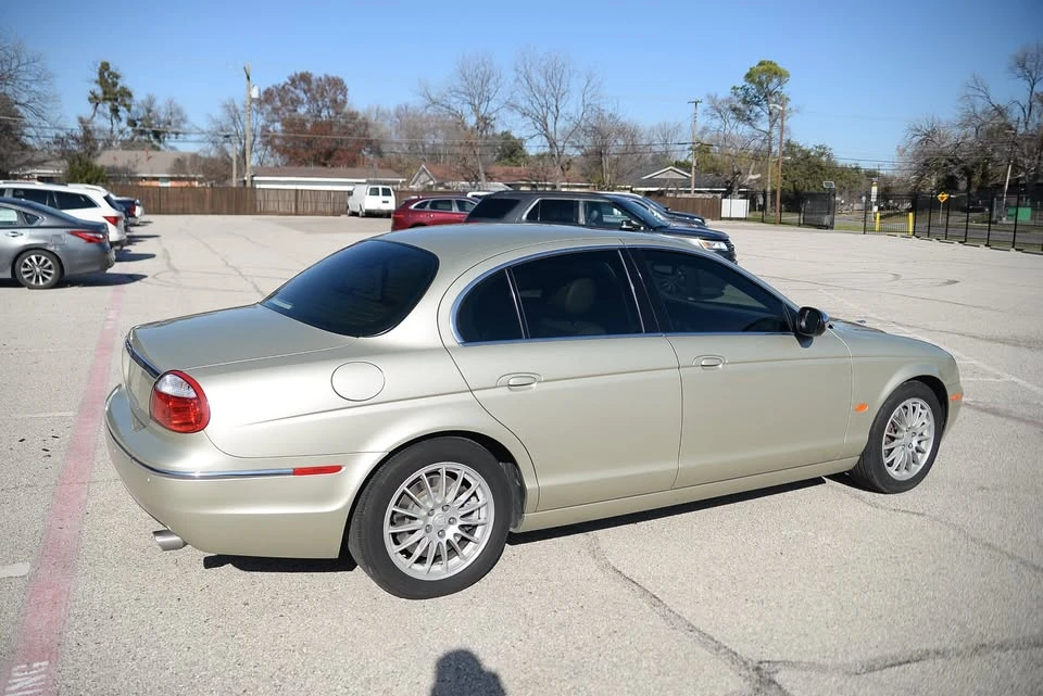 2007 Jaguar S-Type 2nd Gen - Image 9 of 20