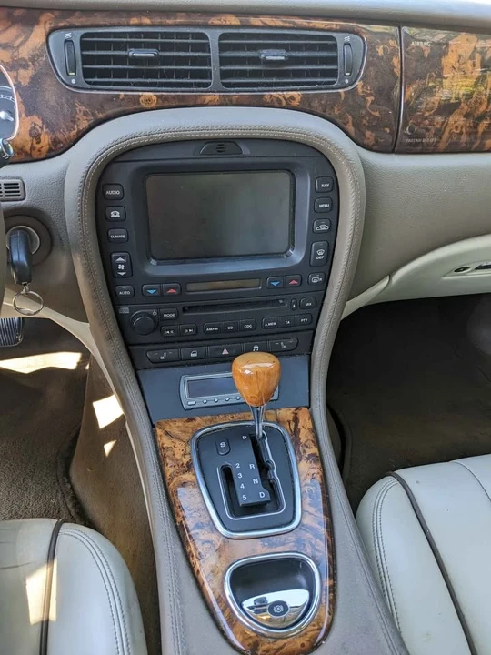 2007 Jaguar S-Type 2nd Gen - Image 9 of 9