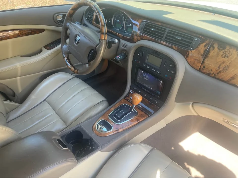 2007 Jaguar S-Type 2nd Gen - Image 3 of 10