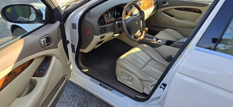2007 Jaguar S-Type 2nd Gen - Image 5 of 8