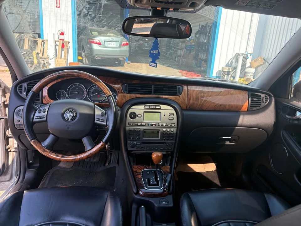 2007 Jaguar X-Type - Image 10 of 13