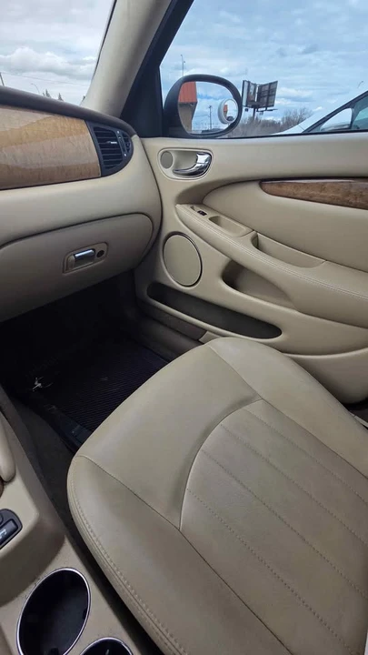 2007 Jaguar X-Type - Image 10 of 12