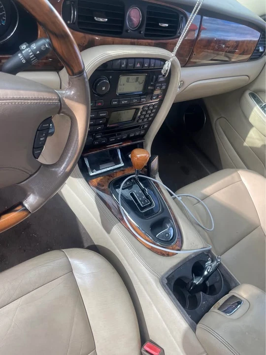 2007 Jaguar X-Type - Image 10 of 14