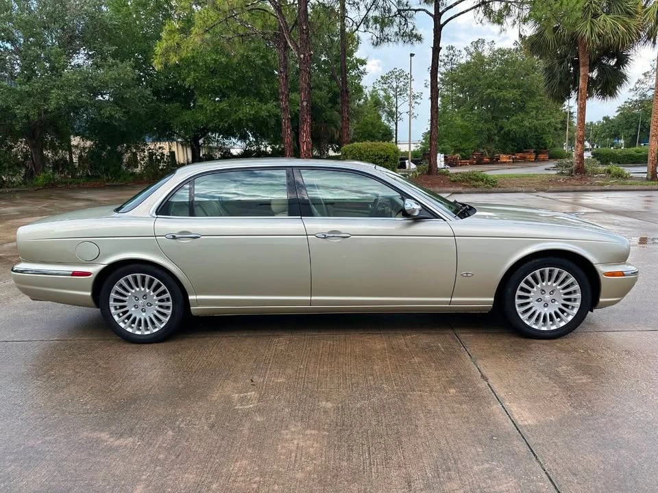 2007 Jaguar XJ Series 4 - Image 2 of 20