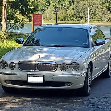 2007 Jaguar XJ8 Vanden Plas