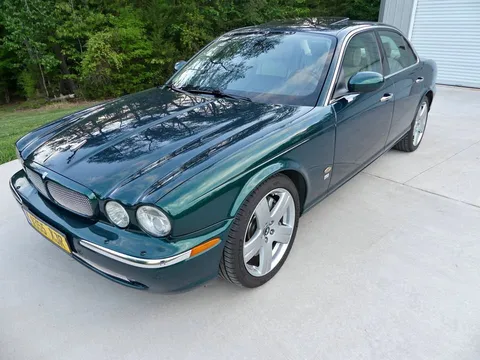 2007 Jaguar XJR