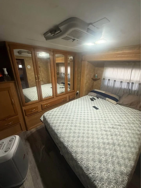 2007 Jayco - Image 2 of 18