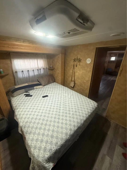 2007 Jayco - Image 3 of 18